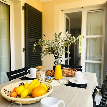 Apartment Kersell - De Standing Neuf Place Des Lices Saint-Tropez